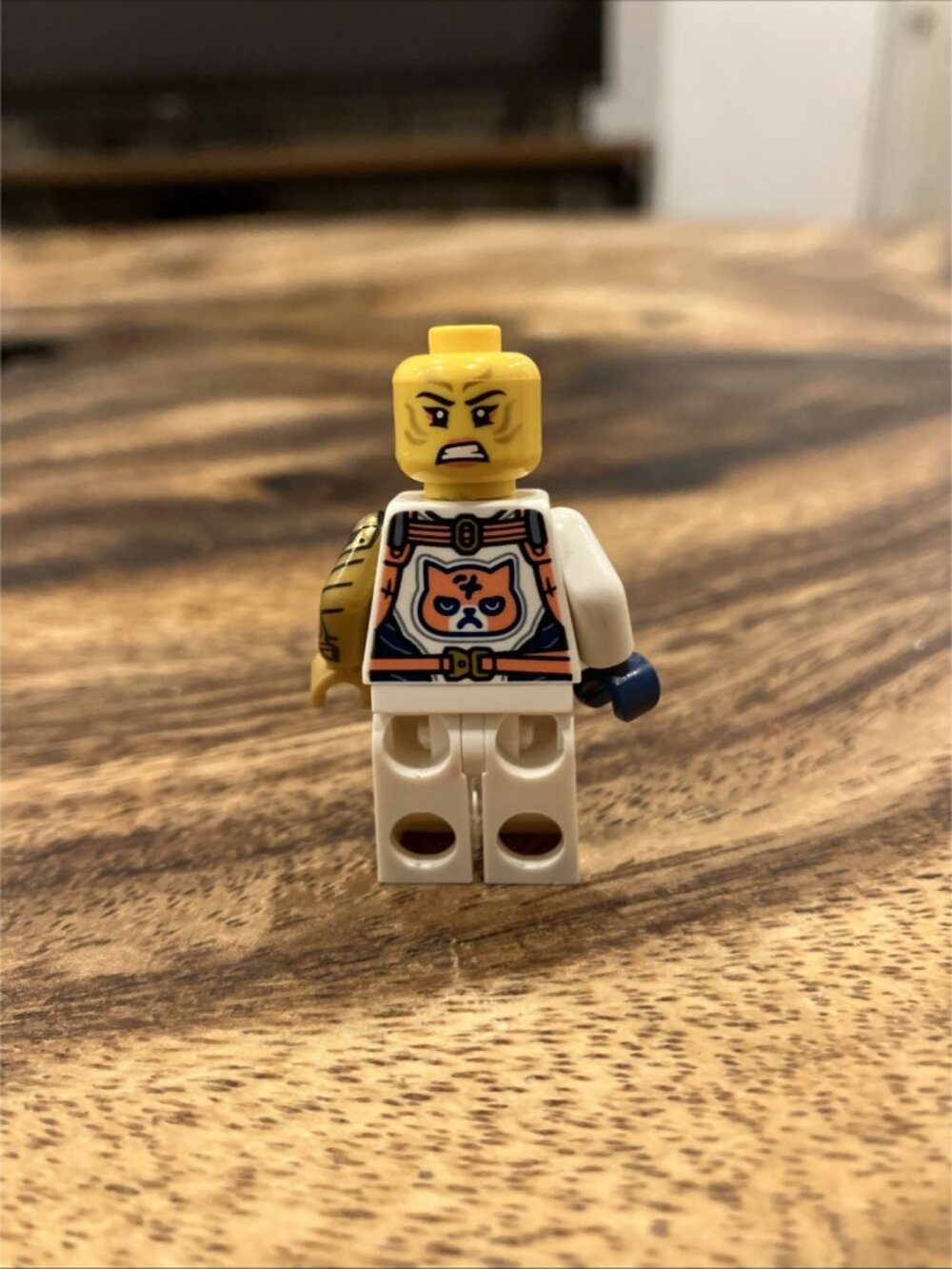 Lego Minifigure ( Authentic ) - Picture 3 of 3